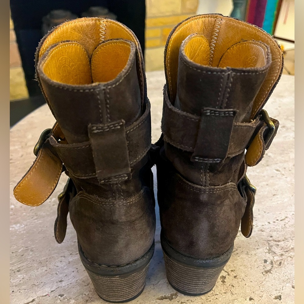 FIORENTINI AND BAKER SUADE BOOTS!